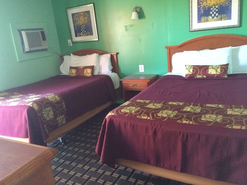 Sleep-Ees Inn, Saginaw & Frankenmuth Zimmer foto