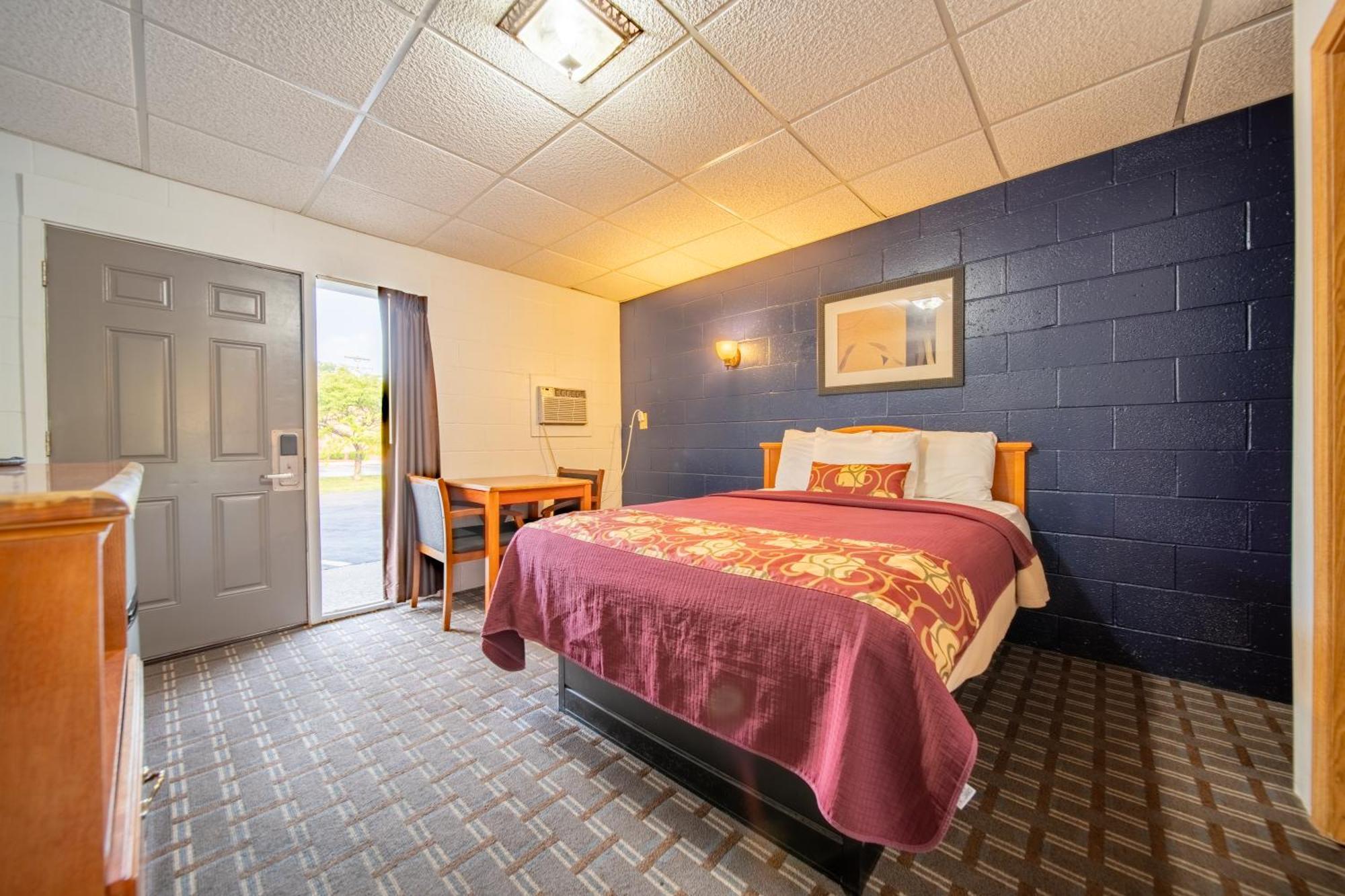 Sleep-Ees Inn, Saginaw & Frankenmuth Exterior foto