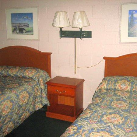 Sleep-Ees Inn, Saginaw & Frankenmuth Zimmer foto